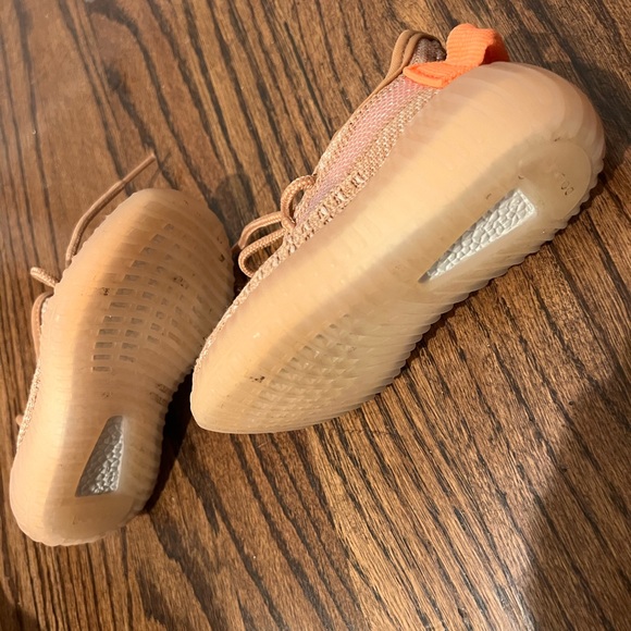 Yeezy Boost Adidas Kanye West sneakers EG7490 Toddler Size 7.5 Preowned
